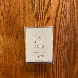 La Vie Est Belle perfume by Lancôme